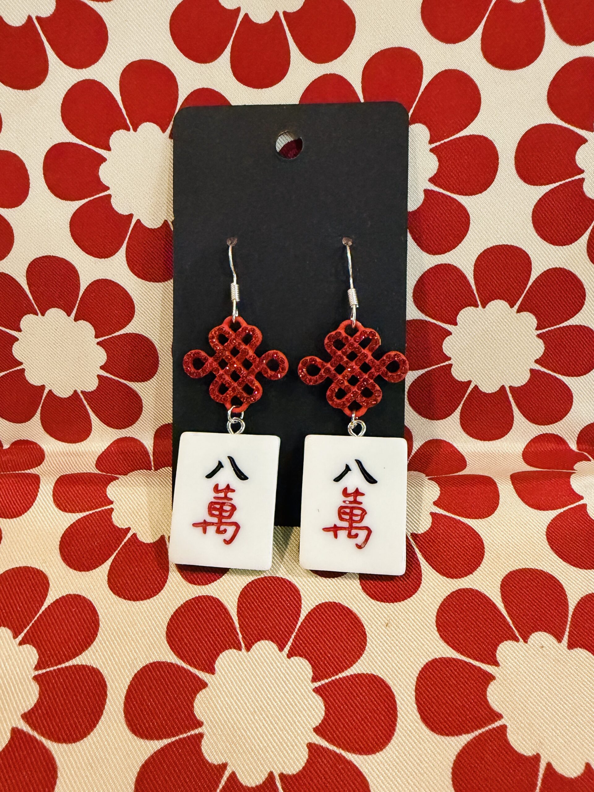 80,000 Red Mahjong tile earrings - Image 1